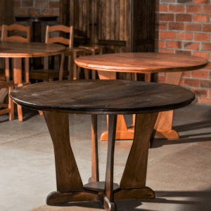 Mesa Redonda Escura de Madeira Maciça: Elegância e Convivência para Seu Lar